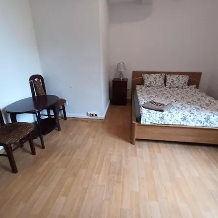 To Close * Varşova